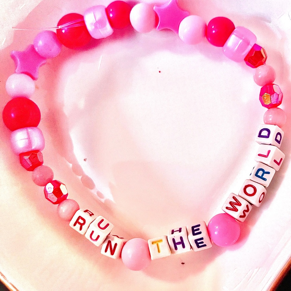BUY1GET1FREE Beyoncé Run the World Bee Hive friendship bracelet